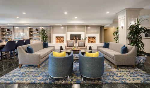 Ayres Suites Yorba Linda/Anaheim Hills - Best Business Hotels in Anaheim-Disneyland, CA