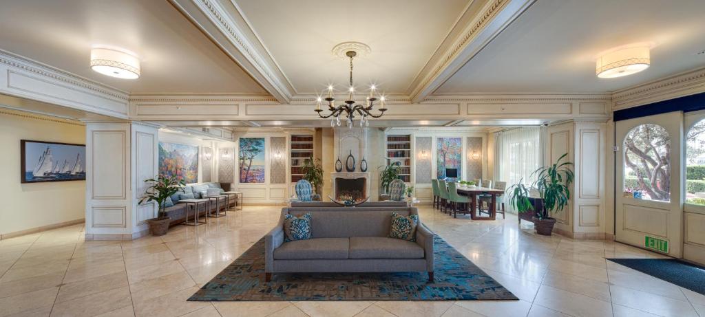 Ayres Hotel Seal Beach - Cypress - Best Parking Hotels in Anaheim-Disneyland, CA