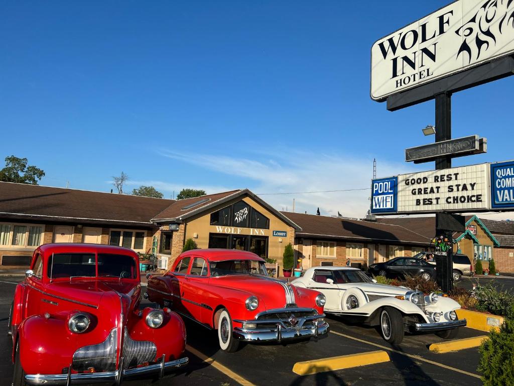 Wolf Inn Hotel - Best Pool Hotels in Sandusky, OH