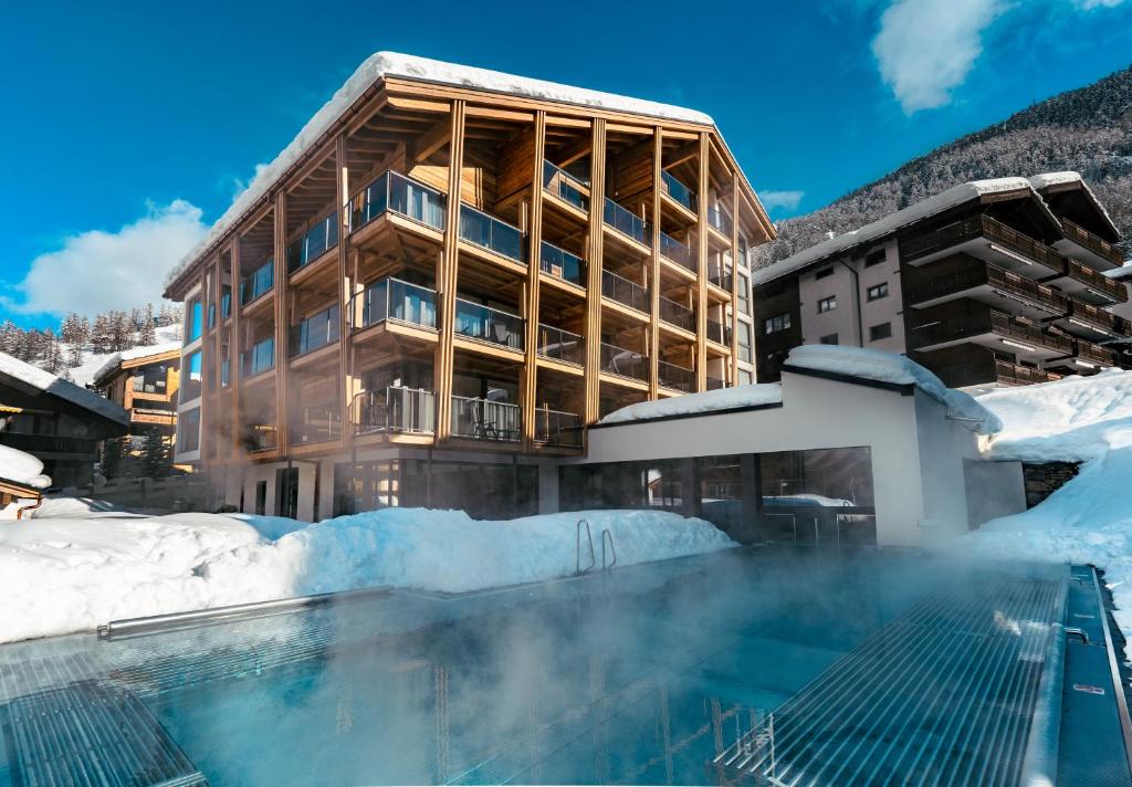 Resort La Ginabelle - Best Pool Hotels in Zermatt
