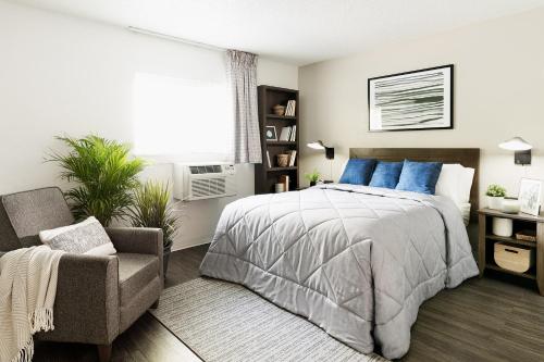 hotels with suites in Biloxi