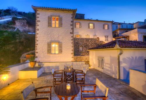 Nereids Guesthouse - Best Hotels in Hydra