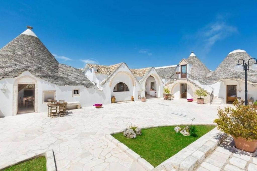 Fascino Antico Trulli B&B - Best Hotels in Alberobello