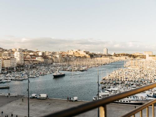 New Hotel Le Quai - Vieux Port - Best Business Hotels in Marseille