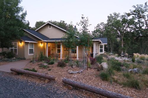 Red Tail Ranch - Best Hotels for Yosemite National Park