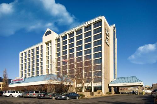 suite hotels in St. Louis