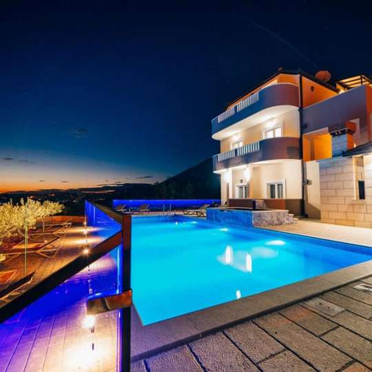 Sun Haven Luxury Apartments