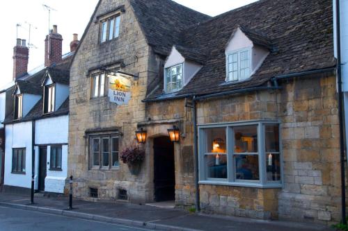 The Lion Inn - Best Hotels in Gloucestershire