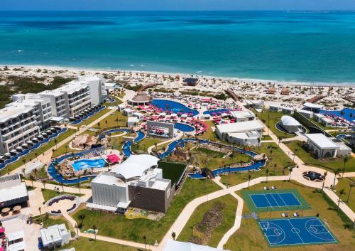 Planet Hollywood Cancun by Royalton, An Autograph Collection All-Inclusive Resort - Best Autograph Collection Hotels in Riviera Maya & The Yucatan