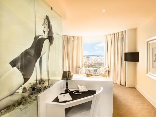 Hotel Renoir - Best Beach Hotels in Cannes