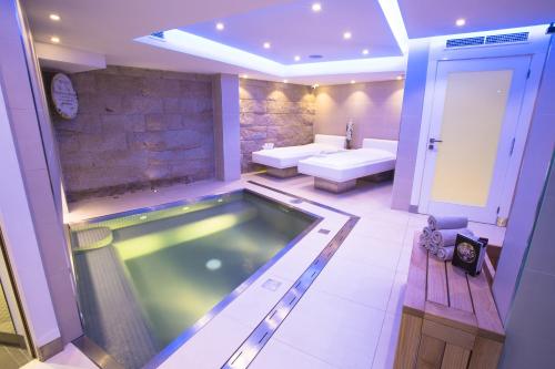Best Western Plus Cannes Riviera - Best Business Hotels in Cannes