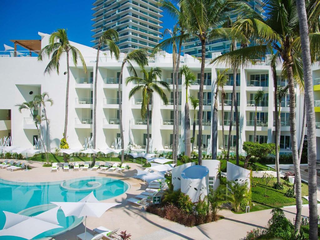 Krystal Grand Puerto Vallarta - All Inclusive - Best Pool Hotels in Puerto Vallarta