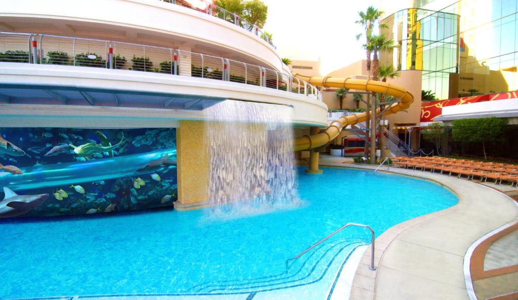 Golden Nugget Hotel & Casino Las Vegas - Las Vegas Hotels with Pools