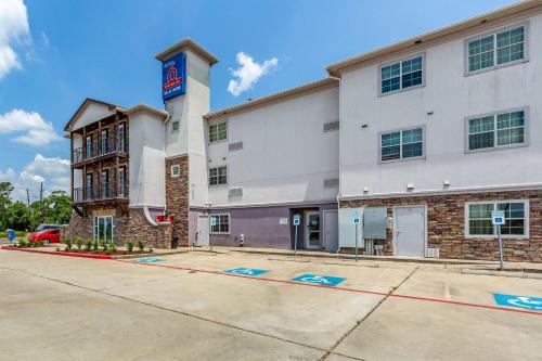 hotels with suites in Orange