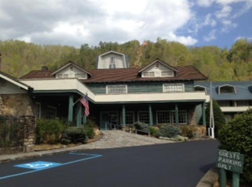 Gatlinburg Inn - Best Hotels in Tennessee