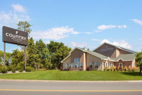 Country Inn & Suites by Radisson, Baxter, MN - Best Radisson Hotel Group in Minnesota
