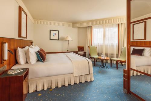 Hôtel Des Grands Voyageurs - Best Holiday Inn Hotels in France