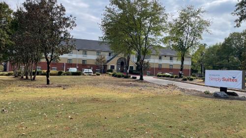 Sonesta Simply Suites Memphis
