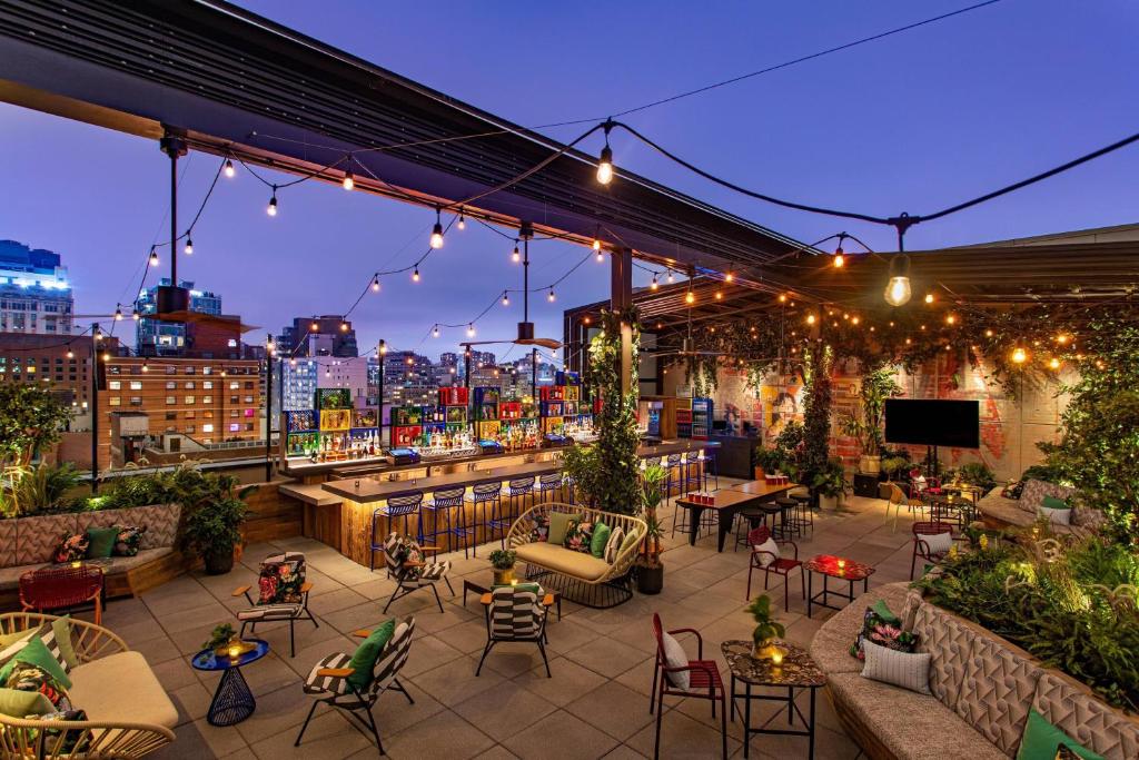 Moxy NYC East Village - New York’s Hippest Hotels