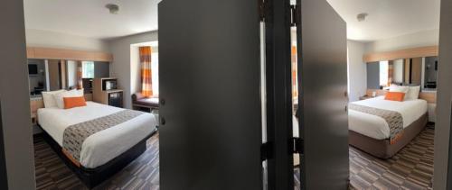 Microtel Inn & Suites by Wyndham Gatlinburg - Best Hotels with Free Breakfast in Gatlinburg, TN