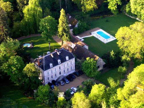 Château de Challanges - Best Pet-Friendly Hotels in Burgundy