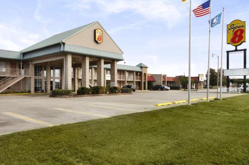 suite hotels in Lafayette