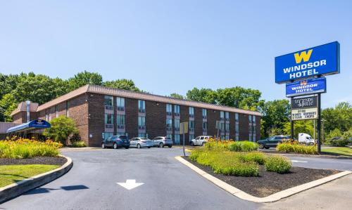suite hotels in Princeton