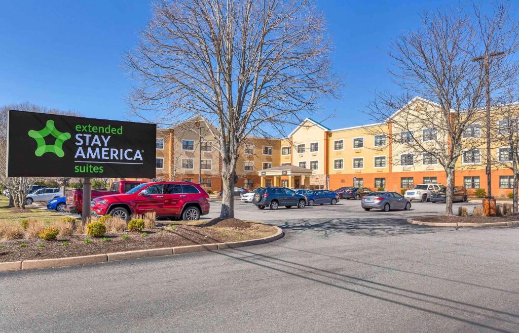 Extended Stay America Suites - Providence - Warwick - Best Hotels with Free Breakfast in Providence, RI