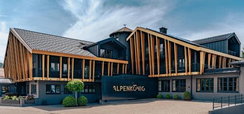 Hotel Alpenkönig - Best Hotels in Oberstaufen