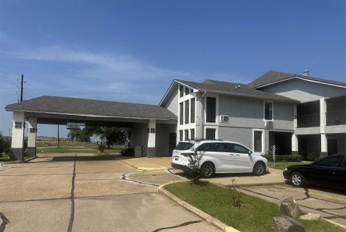 Super 8 by Wyndham Bossier City/Shreveport Area - Best Hotels in Bossier City, LA