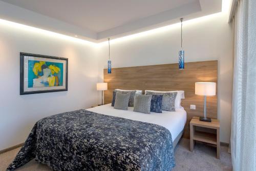 Servotel Saint-Vincent - Best Pool Hotels in Nice