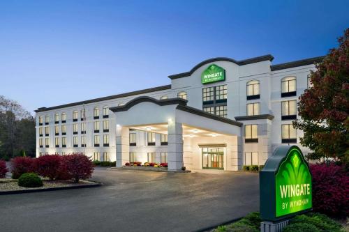 Wingate by Wyndham Bridgeport Clarksburg - Best Hotels with Free Breakfast in West Virginia