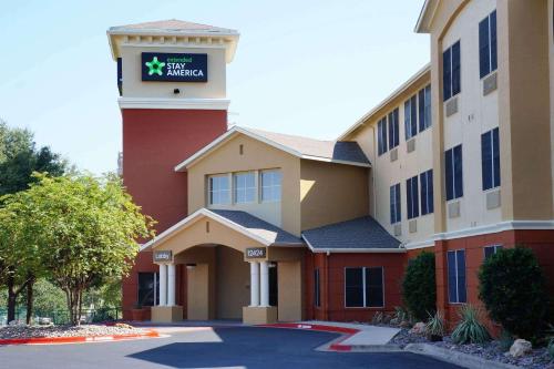 Extended Stay America Suites - Austin - Northwest - Research Park - Best Pool Hotels in Austin, TX