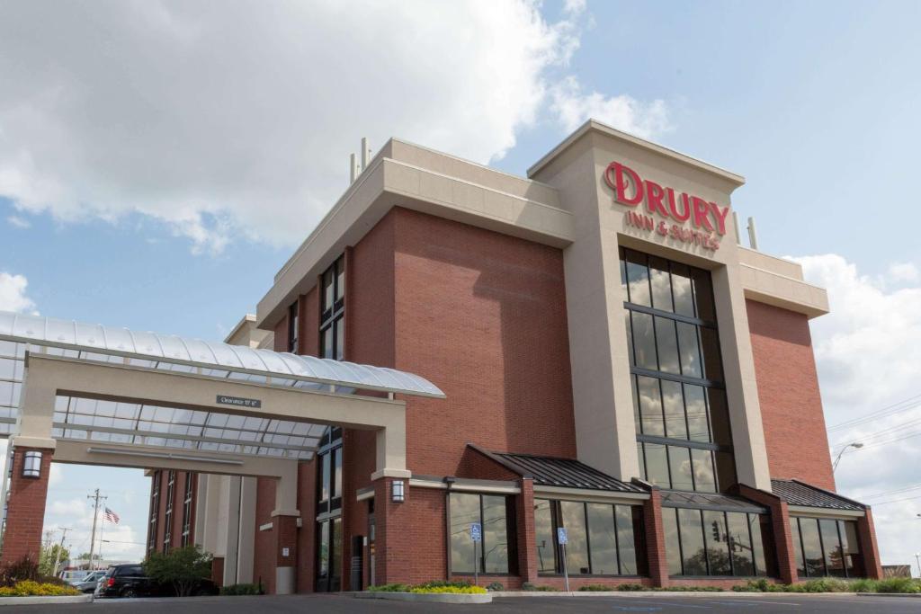 Drury Inn & Suites Columbia Stadium Boulevard - Best Pet-Friendly Hotels in Columbia, MO