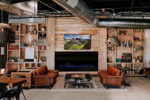SCP Colorado Springs Hotel - Best Hotels in Colorado Springs
