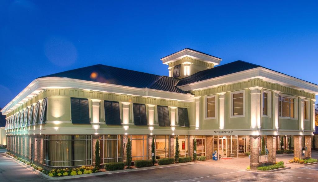 Town & Country Inn and Suites - Best Value Hotels in South Carolina