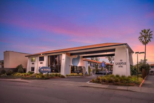 The Sandman Santa Rosa Sonoma, an Ascend Collection Hotel - Best Hotels in California