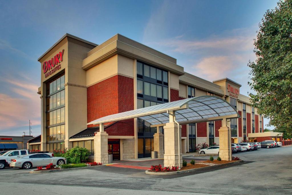 Drury Inn & Suites Bowling Green - Best Parking Hotels in Bowling Green, KY
