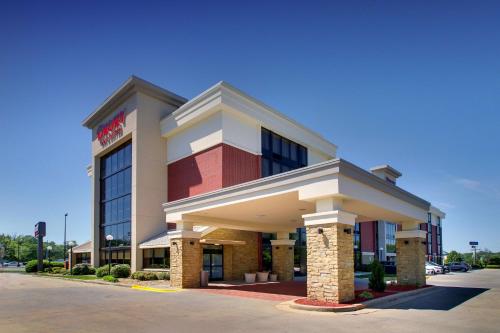 suite hotels in Greensboro