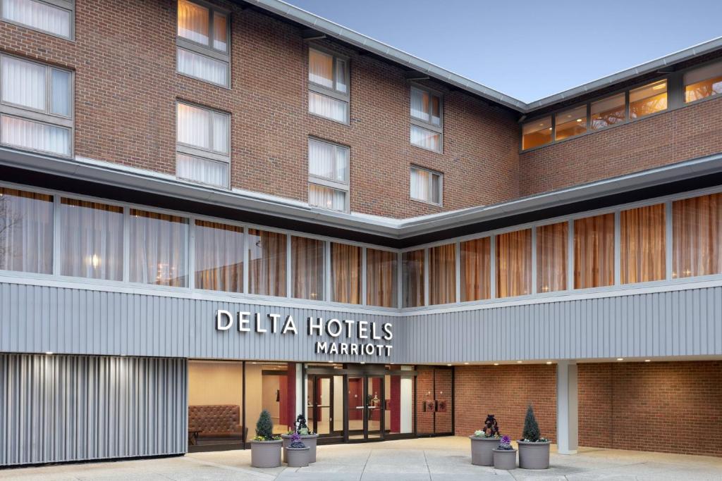 Delta Hotels by Marriott Baltimore North - Best Parking Hotels in Baltimore, MD