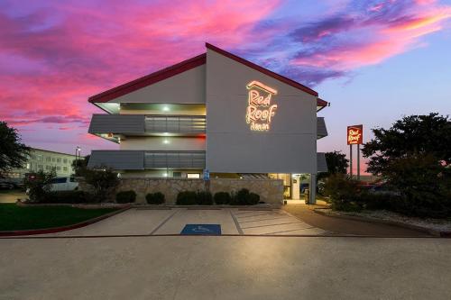 hotels with suites in Grapevine