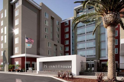 Hyatt House San Jose-Silicon Valley - Best Hotels with Free Breakfast in San Jose, CA