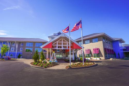 Castaway Bay by Cedar Point Resorts - Best Hotels in Sandusky, OH