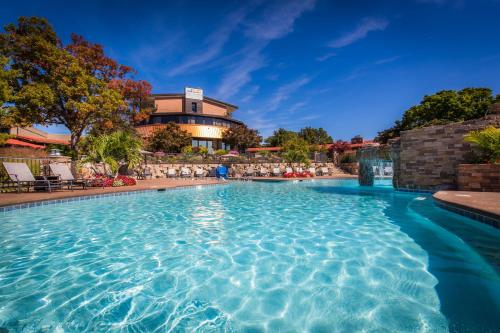 Lodge of Four Seasons Golf Resort, Marina & Spa - Best Spa Hotels in Missouri