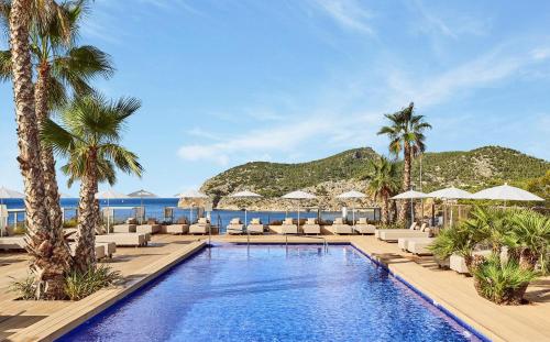 Zafiro Palace Andratx - Hotels with Private Pools in Spain