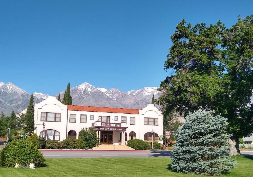 Winnedumah Hotel - Best Hotels for Sequoia National Park