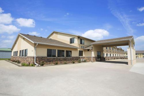 hotels with suites in St. Joseph
