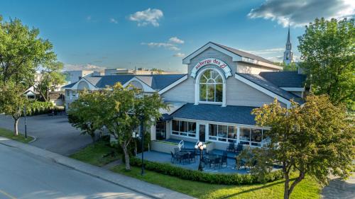 Auberge des 21 - Best Hotels in Québec