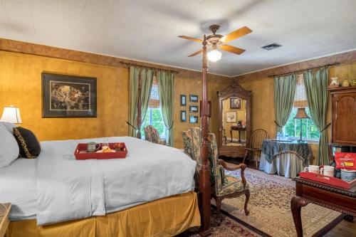 The Stockade Bed and Breakfast - Best Hotels in Baton Rouge