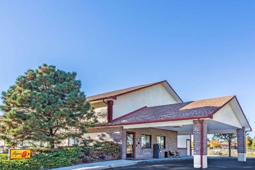 hotels with suites in Windsor